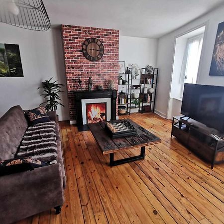 Bel Appartement De 1 A 7 Personnes Ambert Exterior photo